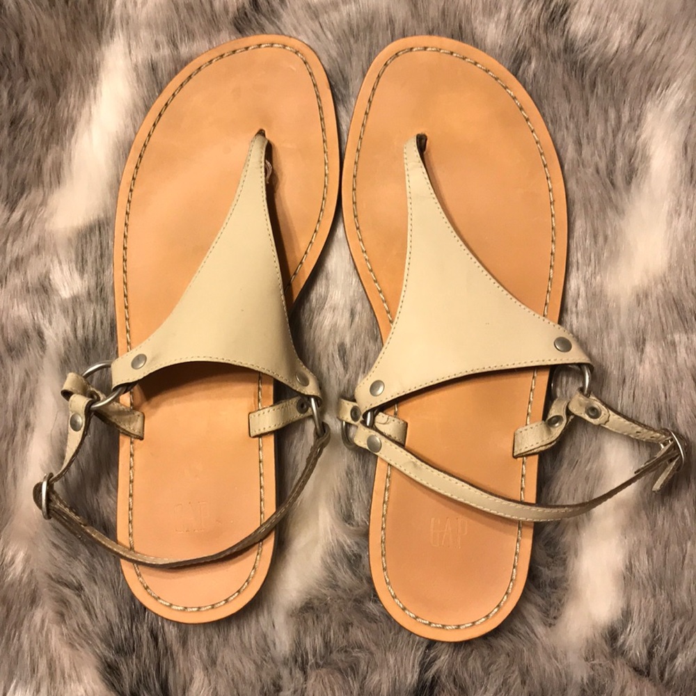 GAP THONG SANDALS